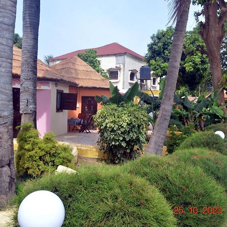 Easy Time Lodge Kololi Zewnętrze zdjęcie