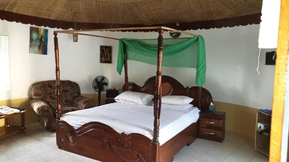 Easy Time Lodge Kololi Zewnętrze zdjęcie