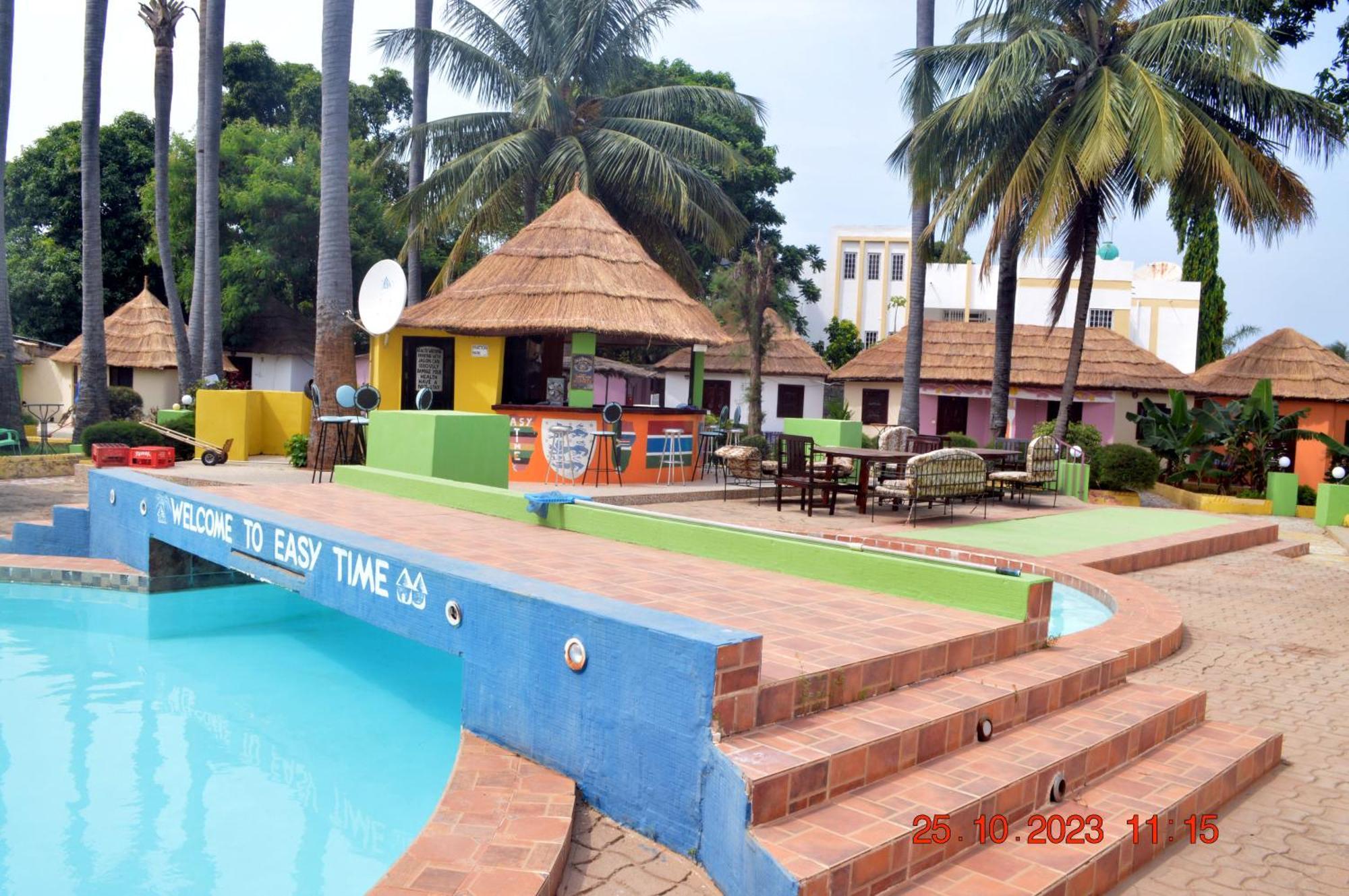 Easy Time Lodge Kololi Zewnętrze zdjęcie